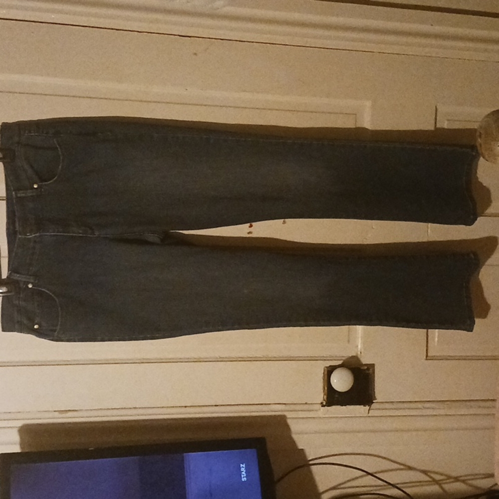 NWOT- Relativity Size 12 Cute Dark Blue Faded Look Jeans w/ Designs